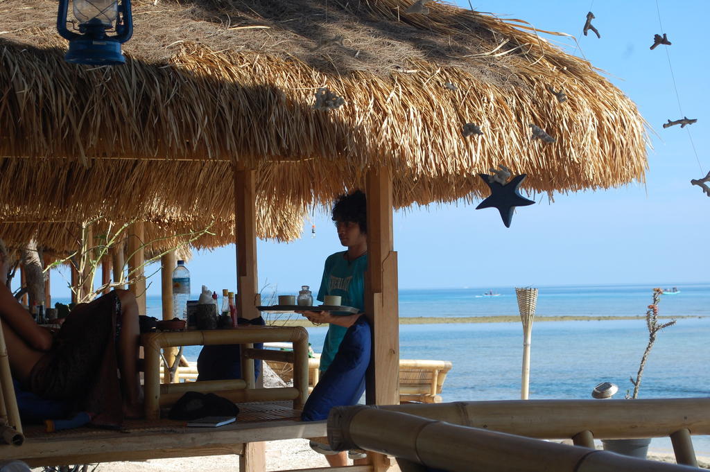 Star Bar And Bungalows Gili Air Exteriér fotografie