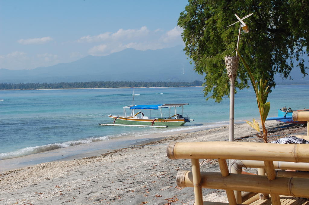 Star Bar And Bungalows Gili Air Exteriér fotografie