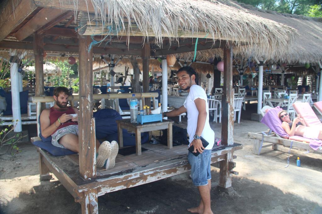 Star Bar And Bungalows Gili Air Exteriér fotografie
