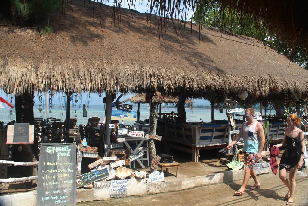 Star Bar And Bungalows Gili Air Exteriér fotografie
