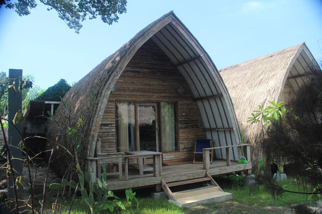 Star Bar And Bungalows Gili Air Exteriér fotografie