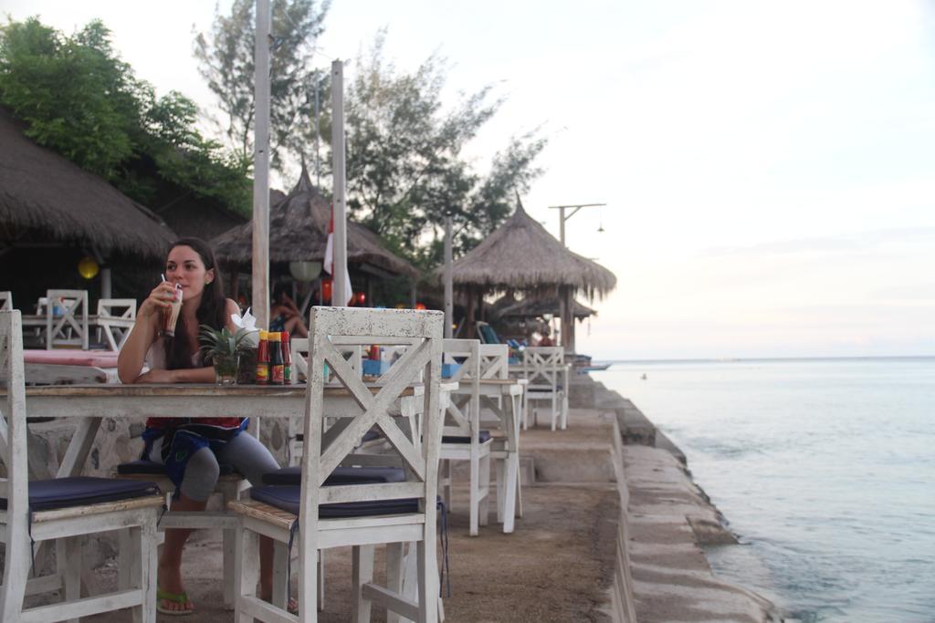 Star Bar And Bungalows Gili Air Exteriér fotografie
