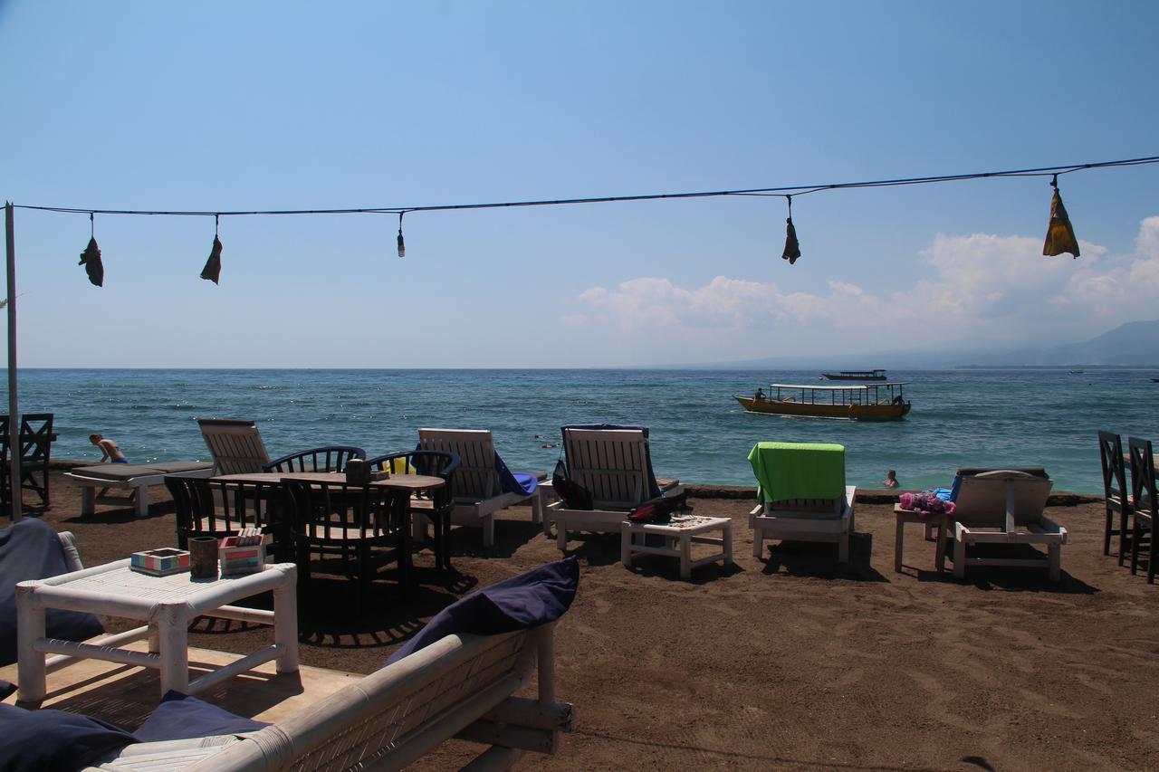 Star Bar And Bungalows Gili Air Exteriér fotografie