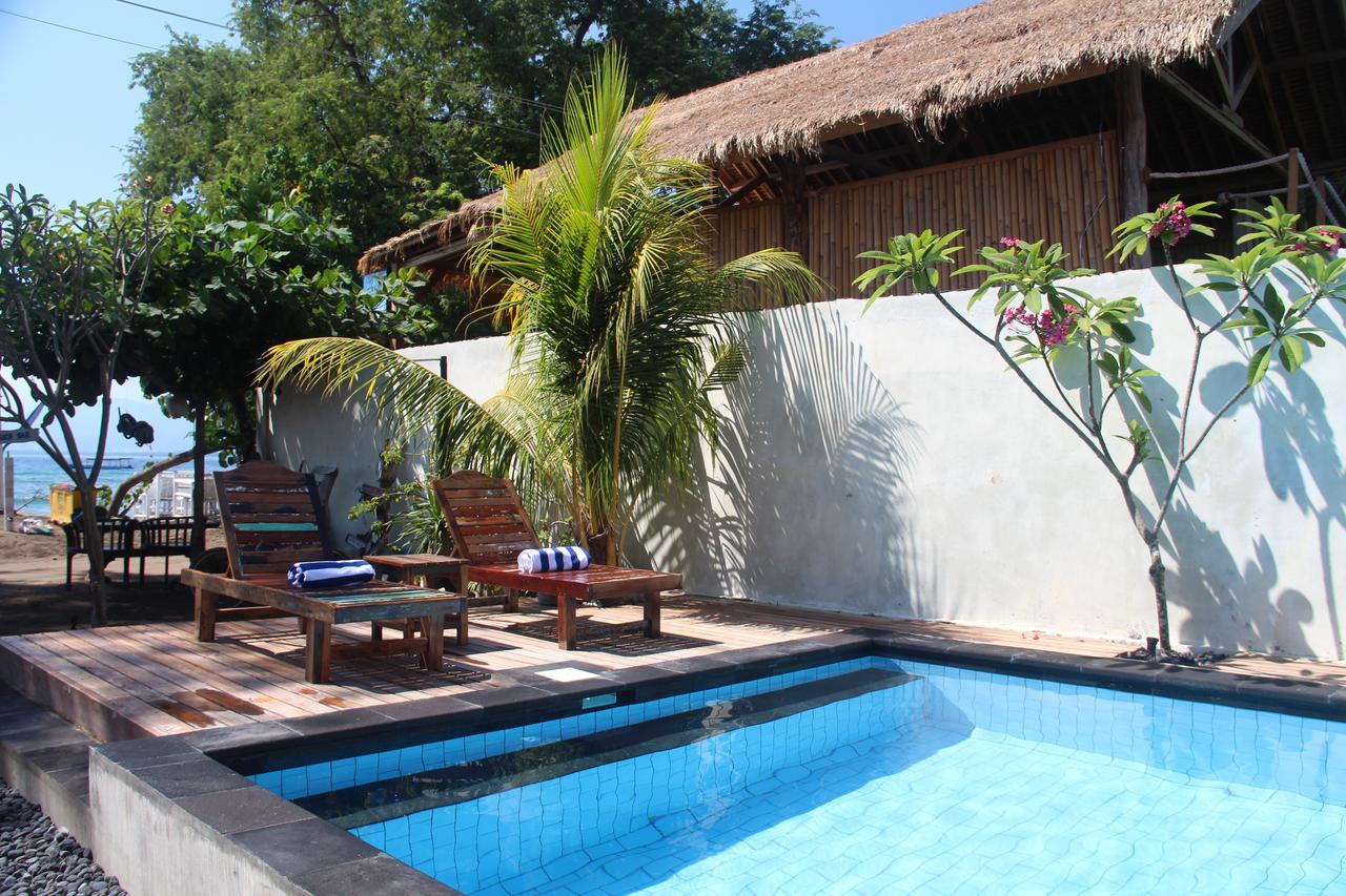 Star Bar And Bungalows Gili Air Exteriér fotografie