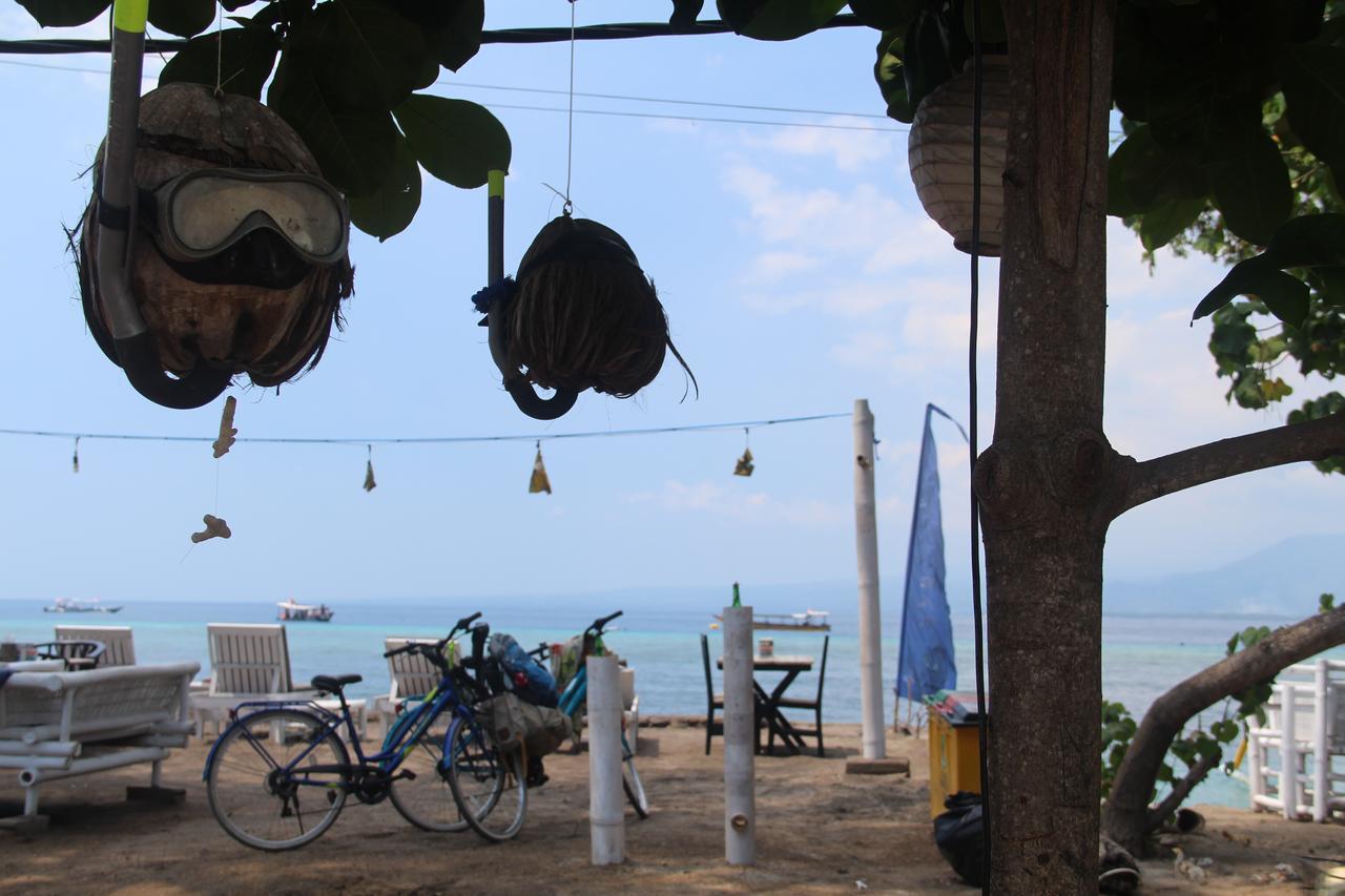 Star Bar And Bungalows Gili Air Exteriér fotografie