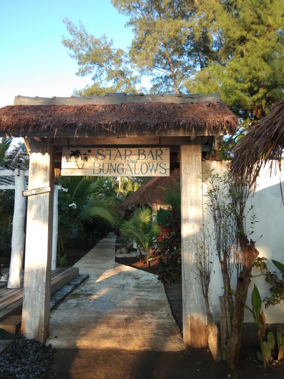 Star Bar And Bungalows Gili Air Exteriér fotografie