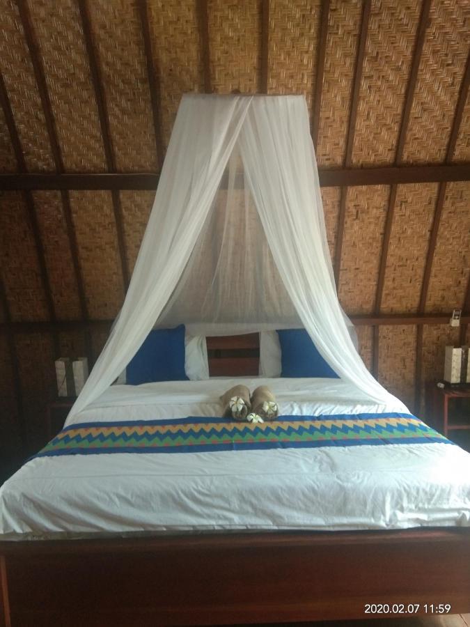 Star Bar And Bungalows Gili Air Exteriér fotografie