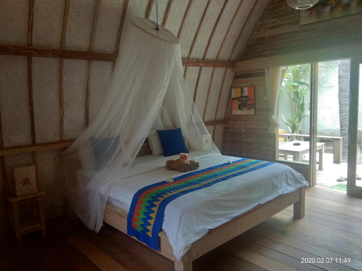Star Bar And Bungalows Gili Air Exteriér fotografie